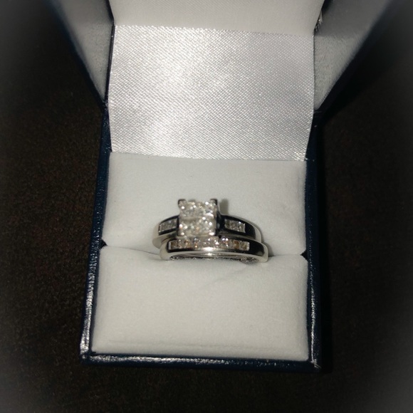 Jewelry - 1CT diamond ring 14k white gold(wedding/engagement